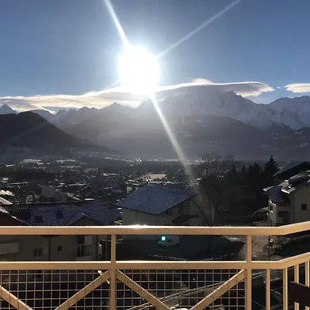 Vu Sur Mont Blanc Apartment *